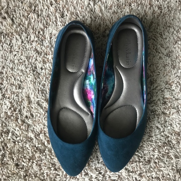 Kelly & Katie Shoes - Turquoise / Teal Suede Flats Kelly & Katie Shoes - Turquoise / Teal Suede Flats